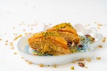Load image into Gallery viewer, Cedar Pastries 2LB Traditional Baklava Triangles
