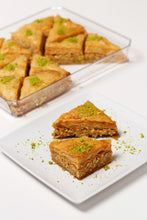 Load image into Gallery viewer, Cedar Pastries 1LB Traditional Triangles Baklava
